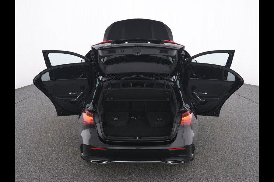 Mercedes-Benz A-Klasse 250e AMG ** NIGHT, LEDER, TREKH, PANO, MEMO, 2-Zone CLIMA, 19-inch LMV,  ** 1e EIG - UNFALLFREI ** ** INFORMEER OOK NAAR ONZE AANTREKKELIJKE FINANCIAL-LEASE TARIEVEN **