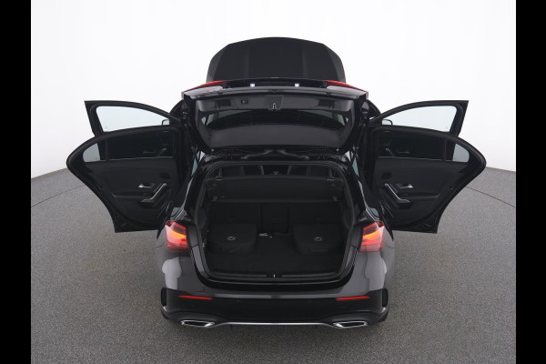Mercedes-Benz A-Klasse 250e AMG ** NIGHT, LEDER, TREKH, PANO, MEMO, 2-Zone CLIMA, 19-inch LMV,  ** 1e EIG - UNFALLFREI ** ** INFORMEER OOK NAAR ONZE AANTREKKELIJKE FINANCIAL-LEASE TARIEVEN **
