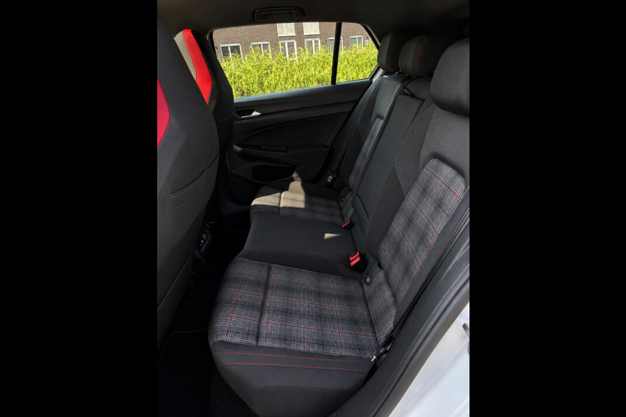 Volkswagen Golf 2.0 TSI GTI