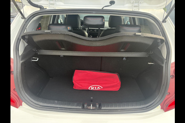Kia Picanto 1.0 T-GDI GT-Line 102pk l Draadloze telefoonlader l Carplay l 2e Eigenaar l Keyless l Camera l Stoelverw-Stuurverw l Leder l Navi l Airco l Cruise l Lm velgen l Pdc l N.A.P l Net beurt gehad l Apk tot 09-2027
