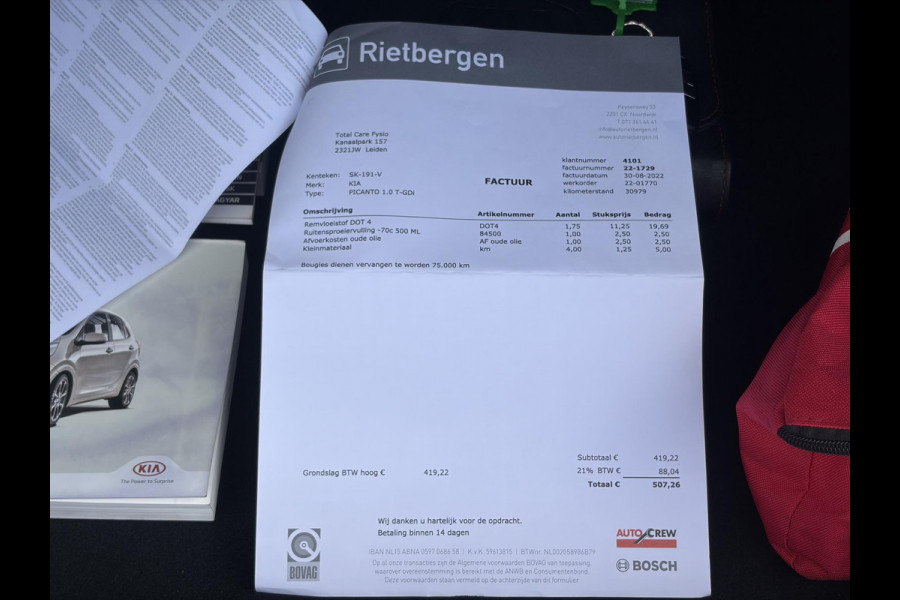 Kia Picanto 1.0 T-GDI GT-Line 102pk l Draadloze telefoonlader l Carplay l 2e Eigenaar l Keyless l Camera l Stoelverw-Stuurverw l Leder l Navi l Airco l Cruise l Lm velgen l Pdc l N.A.P l Net beurt gehad l Apk tot 09-2027