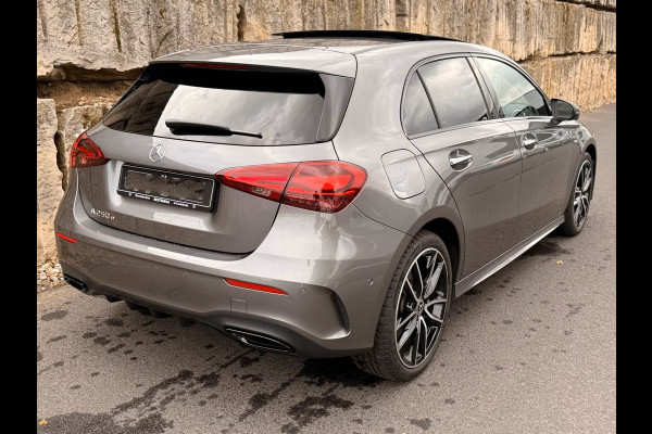 Mercedes-Benz A-Klasse 250e AMG ** NIGHT, MBUX+, PANO, MEMO, DISTR, 2-Zone CLIMA, 19-inch LMV,  ** 1e EIG - UNFALLFREI ** ** INFORMEER OOK NAAR ONZE AANTREKKELIJKE FINANCIAL-LEASE TARIEVEN **