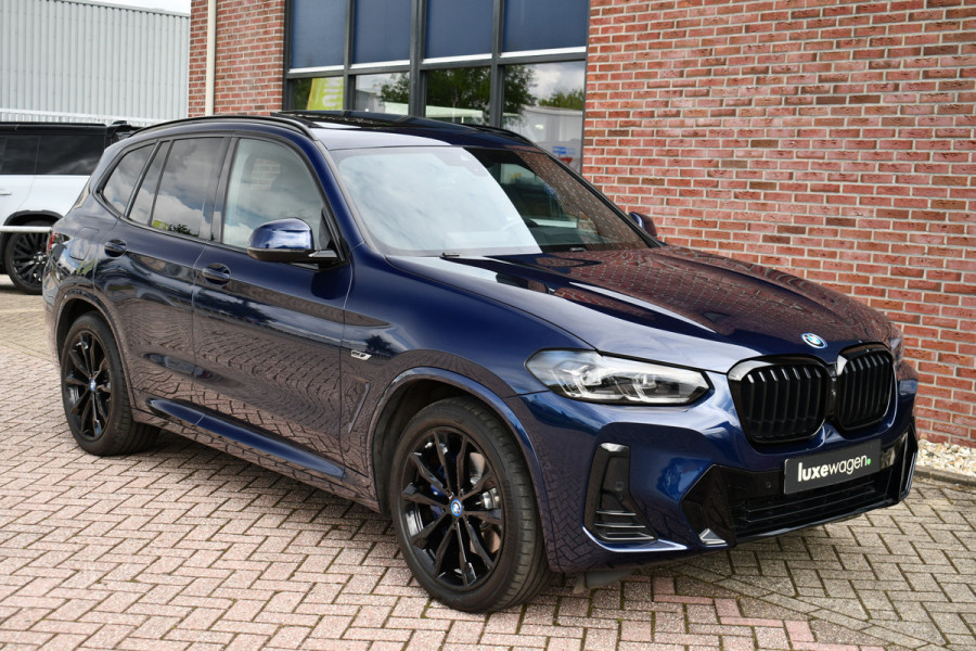 BMW X3 xDrive30e M-Sport M-zetels Pano HUD 360-cam Adp-demping 20inch