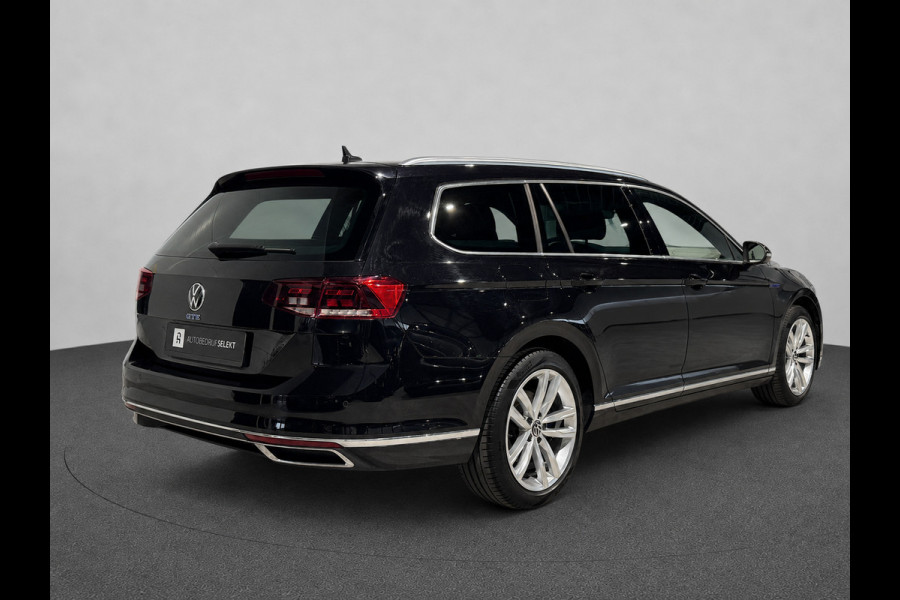 Volkswagen Passat Variant 1.4 TSI PHEV GTE | Camera | Sfeer | Carplay | Halfleder | Massage | Virtual | 1e eig.