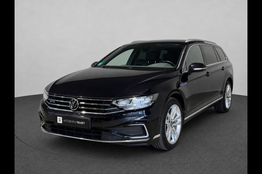 Volkswagen Passat Variant 1.4 TSI PHEV GTE | Camera | Sfeer | Carplay | Halfleder | Massage | Virtual | 1e eig.