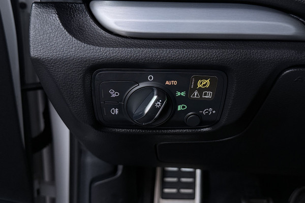 Audi A3 Sportback 1.0 TFSI Sport S Line Edition (NAVIGATIE, CLIMA, LED, PDC, CRUISE, S-LINE)