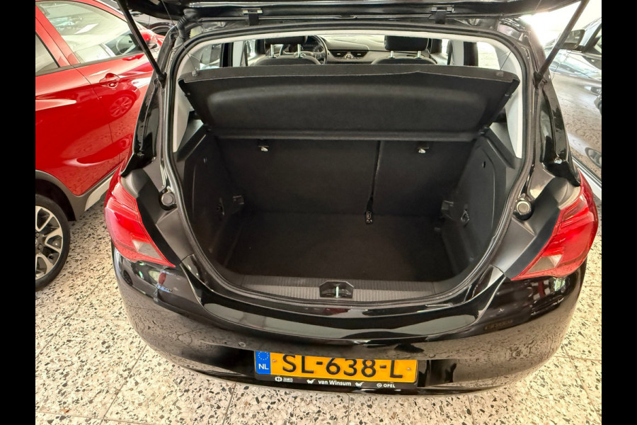 Opel Corsa 1.4 Active | Navigatie |
