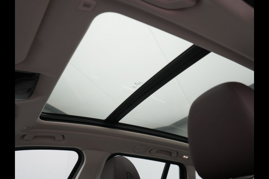 BMW X3 xDrive30e PHEV FACELIFT 293pk Dealer O.H | Panodak | 360 Camera | Adaptive Cruise | Head Up | Lederen Sportstoelen Verwarmd | Keyless | BLIS | Apple Carplay | Navigatie | Virtual | DAB | 19"L.M | Plug In Hybrid |
