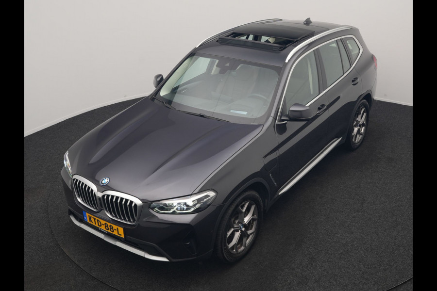 BMW X3 xDrive30e PHEV FACELIFT 293pk Dealer O.H | Panodak | 360 Camera | Adaptive Cruise | Head Up | Lederen Sportstoelen Verwarmd | Keyless | BLIS | Apple Carplay | Navigatie | Virtual | DAB | 19"L.M | Plug In Hybrid |