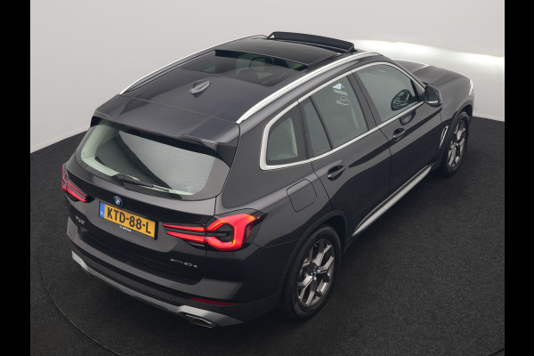 BMW X3 xDrive30e PHEV FACELIFT 293pk Dealer O.H | Panodak | 360 Camera | Adaptive Cruise | Head Up | Lederen Sportstoelen Verwarmd | Keyless | BLIS | Apple Carplay | Navigatie | Virtual | DAB | 19"L.M | Plug In Hybrid |