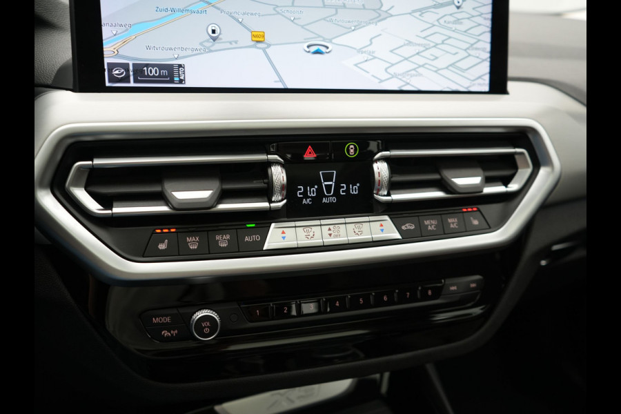 BMW X3 xDrive30e PHEV FACELIFT 293pk Dealer O.H | Panodak | 360 Camera | Adaptive Cruise | Head Up | Lederen Sportstoelen Verwarmd | Keyless | BLIS | Apple Carplay | Navigatie | Virtual | DAB | 19"L.M | Plug In Hybrid |