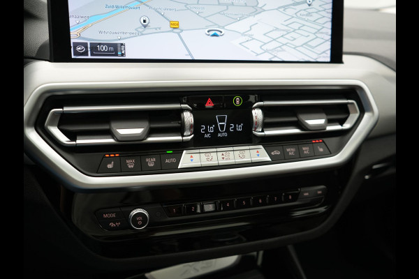 BMW X3 xDrive30e PHEV FACELIFT 293pk Dealer O.H | Panodak | 360 Camera | Adaptive Cruise | Head Up | Lederen Sportstoelen Verwarmd | Keyless | BLIS | Apple Carplay | Navigatie | Virtual | DAB | 19"L.M | Plug In Hybrid |