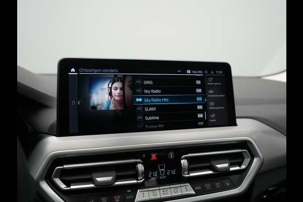 BMW X3 xDrive30e PHEV FACELIFT 293pk Dealer O.H | Panodak | 360 Camera | Adaptive Cruise | Head Up | Lederen Sportstoelen Verwarmd | Keyless | BLIS | Apple Carplay | Navigatie | Virtual | DAB | 19"L.M | Plug In Hybrid |