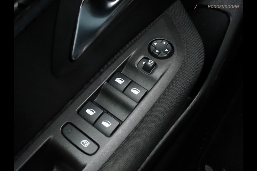 Peugeot 208 1.2 PureTech Active Pack (APPLE CARPLAY,LED VERLICHTING,PARKEERSENSOREN,SPORTSTOELEN,