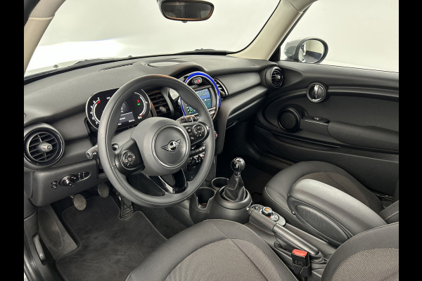MINI Cooper 3-Drs 1.5 one Essential Facelift Digital Cockpit/Carplay/Navi/Keyless entry/Park.sens