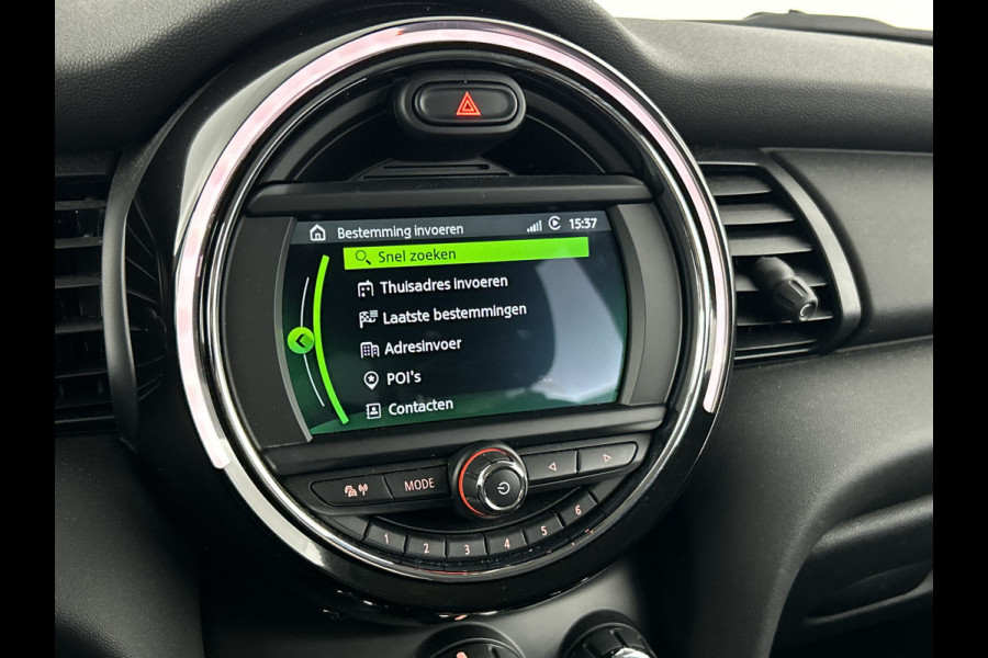 MINI Cooper 3-Drs 1.5 one Essential Facelift Digital Cockpit/Carplay/Navi/Keyless entry/Park.sens