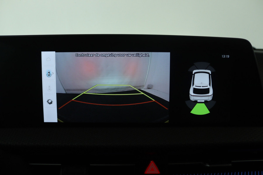 Kia Ev6 Plus Advanced 77.4 kWh (PANORAMADAK, STUUR-/STOELVERWARMING, SFEERVERLICHTING, MERIDIAN, EIGENAAR, MEMORY, AUTOPILOT)