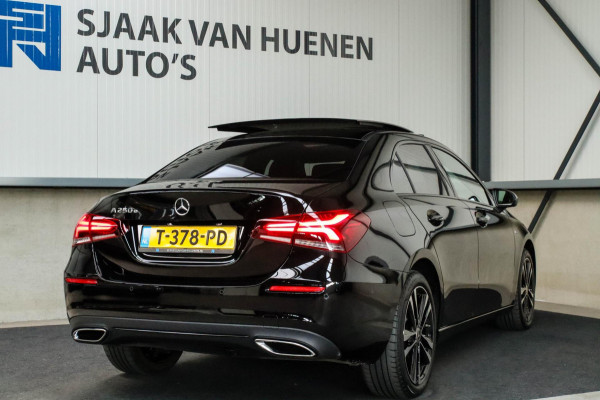Mercedes-Benz A-Klasse 250 e Limousine Launch Sport Edition 8G Automaat 218pk! 1e|Panoramadak|Widescreen|LED|Leder|Burmester|Sfeer