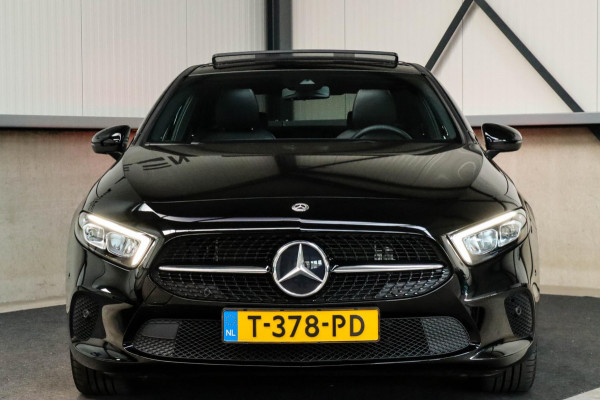 Mercedes-Benz A-Klasse 250 e Limousine Launch Sport Edition 8G Automaat 218pk! 1e|Panoramadak|Widescreen|LED|Leder|Burmester|Sfeer