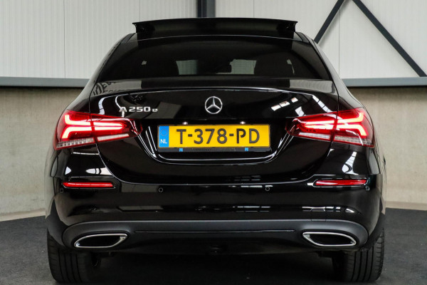 Mercedes-Benz A-Klasse 250 e Limousine Launch Sport Edition 8G Automaat 218pk! 1e|Panoramadak|Widescreen|LED|Leder|Burmester|Sfeer