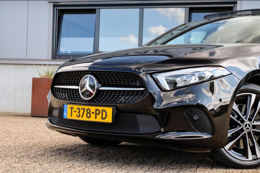 Mercedes-Benz A-Klasse 250 e Limousine Launch Sport Edition 8G Automaat 218pk! 1e|Panoramadak|Widescreen|LED|Leder|Burmester|Sfeer