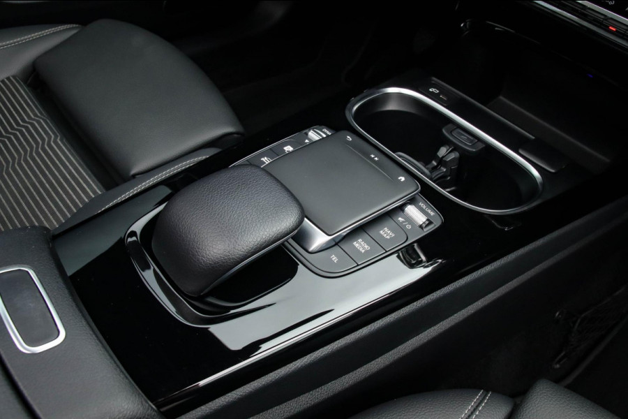 Mercedes-Benz A-Klasse 250 e Limousine Launch Sport Edition 8G Automaat 218pk! 1e|Panoramadak|Widescreen|LED|Leder|Burmester|Sfeer