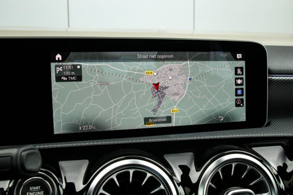 Mercedes-Benz A-Klasse 250 e Limousine Launch Sport Edition 8G Automaat 218pk! 1e|Panoramadak|Widescreen|LED|Leder|Burmester|Sfeer