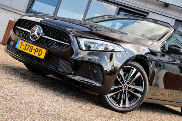 Mercedes-Benz A-Klasse 250 e Limousine Launch Sport Edition 8G Automaat 218pk! 1e|Panoramadak|Widescreen|LED|Leder|Burmester|Sfeer