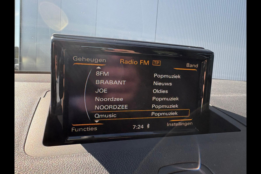 Audi A1 Sportback 95PK TFSI Pro Line Bi-Tone/Navigatie/Bluetooth/Cruise-control