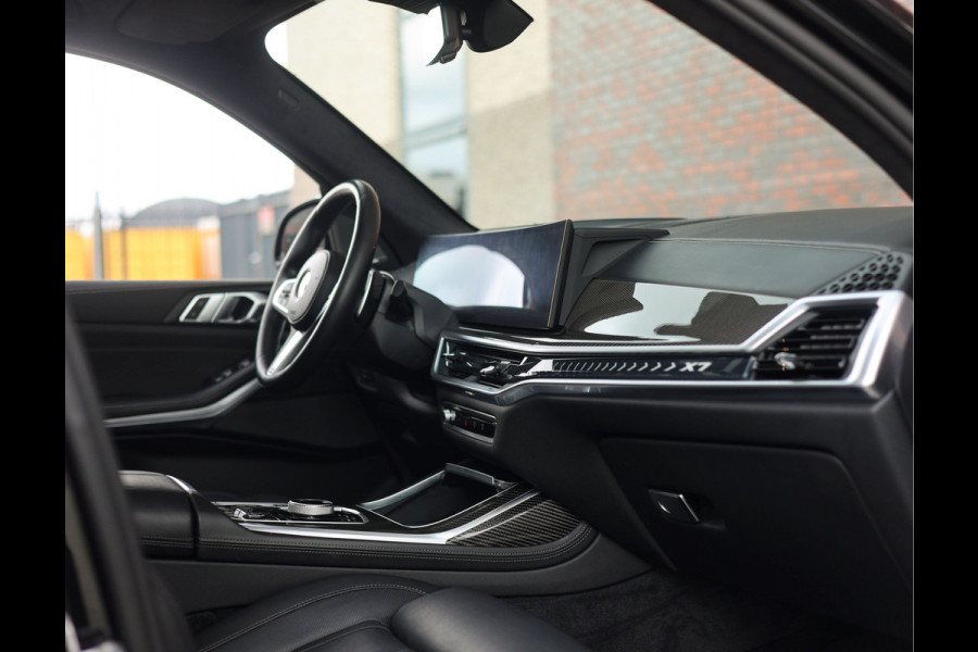 BMW X7 40i xDrive | Skylounge - B&O - Massage