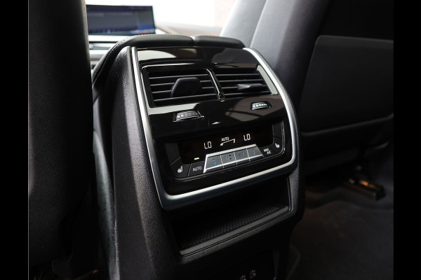 BMW X7 40i xDrive | Skylounge - B&O - Massage