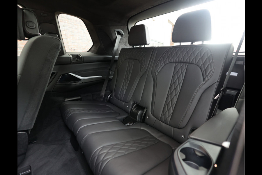 BMW X7 40i xDrive | Skylounge - B&O - Massage