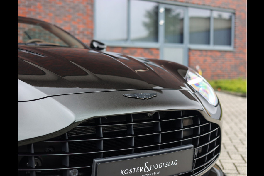 Aston Martin DB12 Volante 4.0 V8