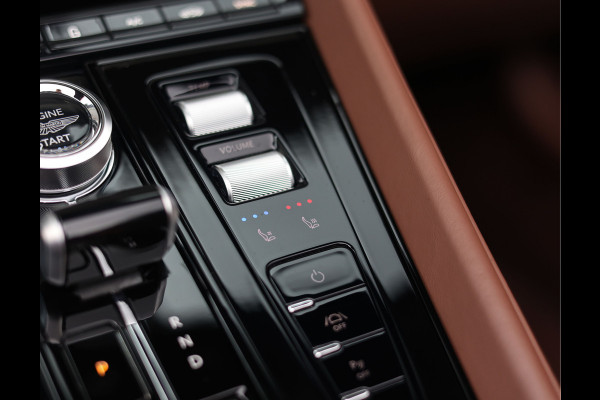 Aston Martin DB12 Volante 4.0 V8