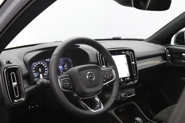 Volvo XC40 211 PK 1.5 T4 Recharge R-Design PHEV, Panoramadak, Harman/Kardon, Memory