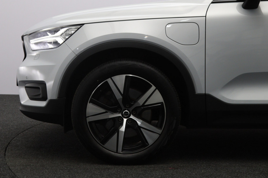 Volvo XC40 211 PK 1.5 T4 Recharge R-Design PHEV, Panoramadak, Harman/Kardon, Memory