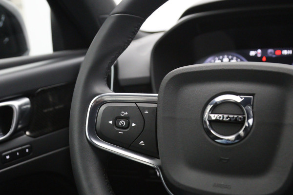 Volvo XC40 211 PK 1.5 T4 Recharge R-Design PHEV, Panoramadak, Harman/Kardon, Memory
