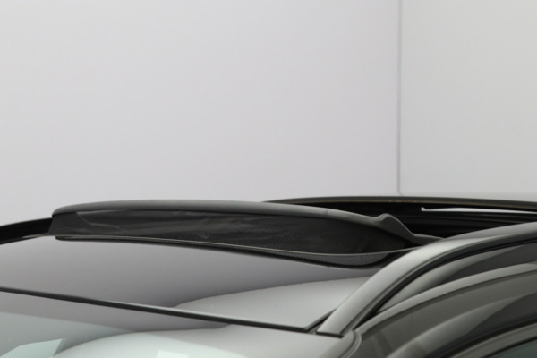 Volvo XC40 211 PK 1.5 T4 Recharge R-Design PHEV, Panoramadak, Harman/Kardon, Memory