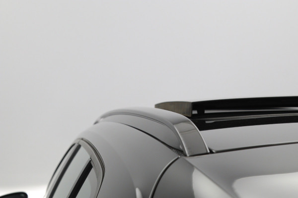 Volvo XC40 211 PK 1.5 T4 Recharge R-Design PHEV, Panoramadak, Harman/Kardon, Memory