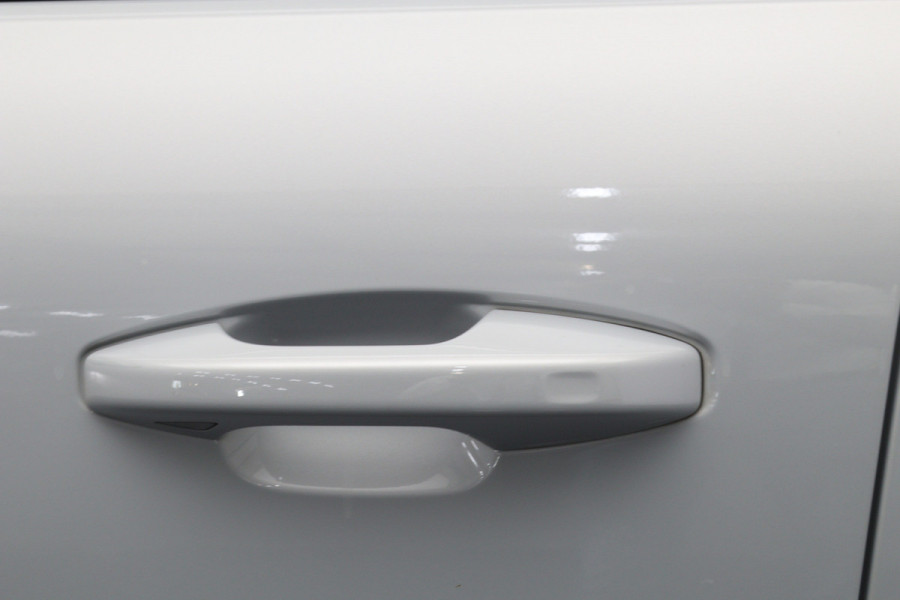 Volvo XC40 211 PK 1.5 T4 Recharge R-Design PHEV, Panoramadak, Harman/Kardon, Memory