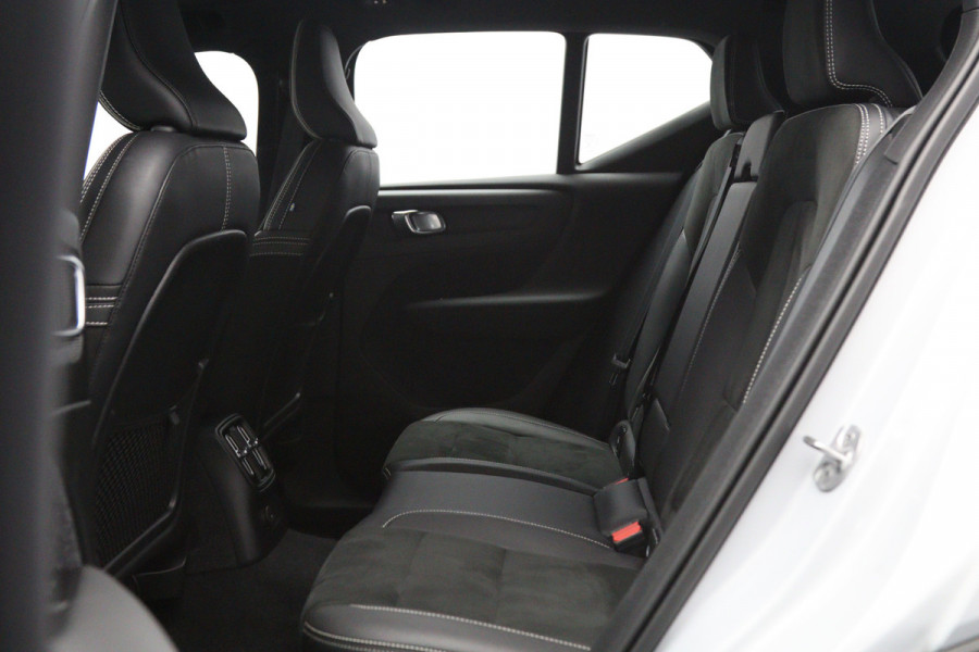 Volvo XC40 211 PK 1.5 T4 Recharge R-Design PHEV, Panoramadak, Harman/Kardon, Memory
