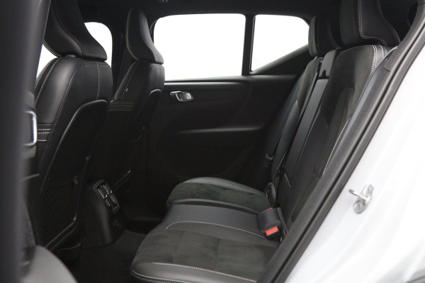 Volvo XC40 211 PK 1.5 T4 Recharge R-Design PHEV, Panoramadak, Harman/Kardon, Memory