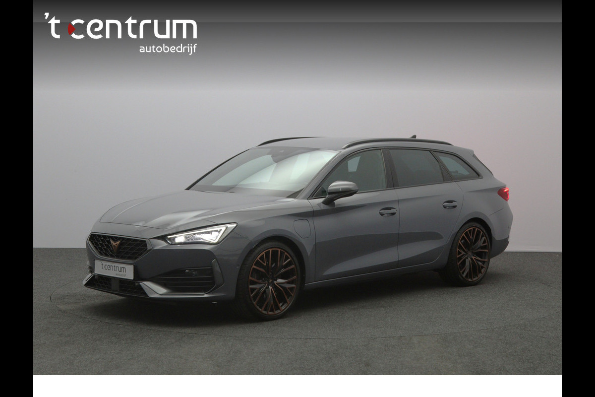 CUPRA Leon Sportstourer 1.4 e-Hybrid 245 PK VZ Copper Edition PHEV, Trekhaak, Adap. Cruise Control, Memory