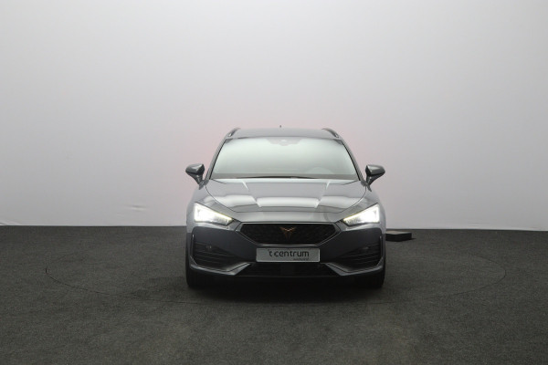 CUPRA Leon Sportstourer 1.4 e-Hybrid 245 PK VZ Copper Edition PHEV, Trekhaak, Adap. Cruise Control, Memory