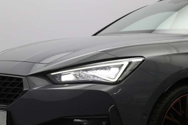 CUPRA Leon Sportstourer 1.4 e-Hybrid 245 PK VZ Copper Edition PHEV, Trekhaak, Adap. Cruise Control, Memory