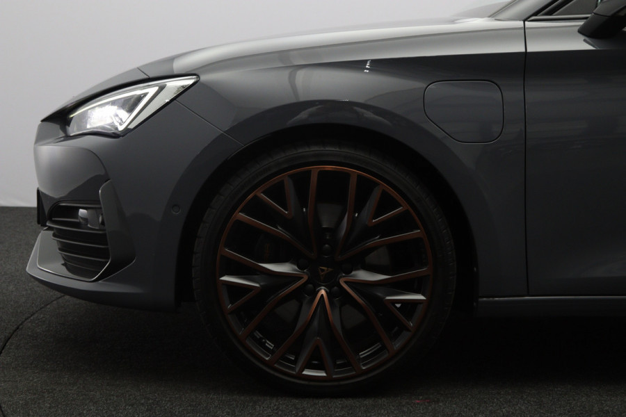 CUPRA Leon Sportstourer 1.4 e-Hybrid 245 PK VZ Copper Edition PHEV, Trekhaak, Adap. Cruise Control, Memory