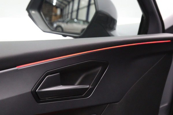 CUPRA Leon Sportstourer 1.4 e-Hybrid 245 PK VZ Copper Edition PHEV, Trekhaak, Adap. Cruise Control, Memory