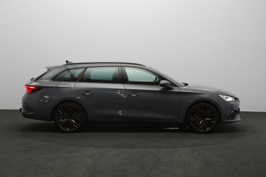 CUPRA Leon Sportstourer 1.4 e-Hybrid 245 PK VZ Copper Edition PHEV, Trekhaak, Adap. Cruise Control, Memory