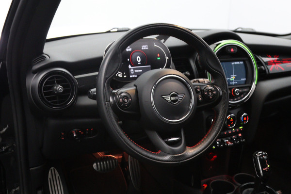MINI 3-deurs 1.5 Cooper 136 PK Automaat John Cooper Works, Panoramadak, Stoelverwarming, Cruise Control
