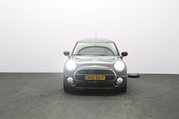 MINI 3-deurs 1.5 Cooper 136 PK Automaat John Cooper Works, Panoramadak, Stoelverwarming, Cruise Control